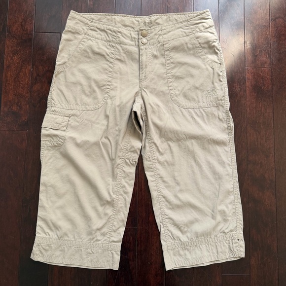 The North Face Pants - The North Face Women's Cargo Capri Shorts Size 10 Beige/Khaki Hiking Outdoor
